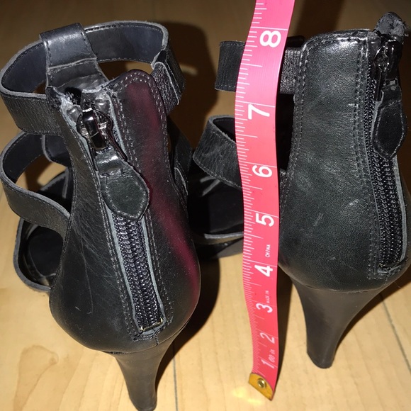 Via Spiga Black Leather High Heels Sandals - Picture 3 of 6